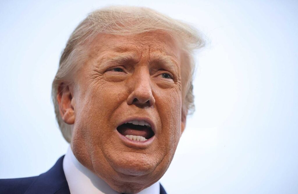 Trump Meme Coin Controversies: Delayed Sale and Dinner Invitation Spark Ethics Concerns